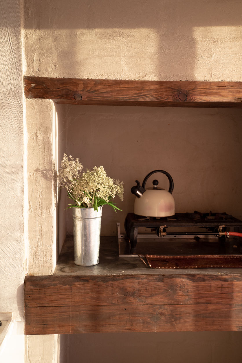 Behind-the-scenes vertical image