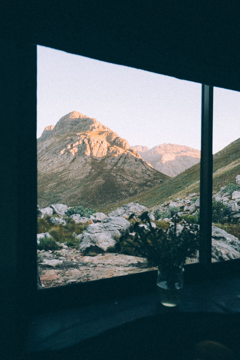 Behind-the-scenes horizontal image